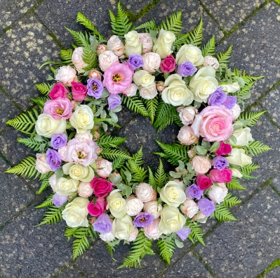 Red Rose Wreath