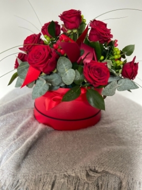 Red Rose Hatbox